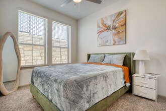 Leon Creek Flats in San Antonio, TX - Building Photo - Building Photo