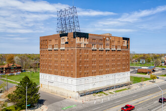 Winston Place Apartments in Detroit, MI - Foto de edificio - Primary Photo