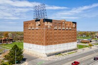 Winston Place Apartments in Detroit, MI - Building Photo - Primary Photo