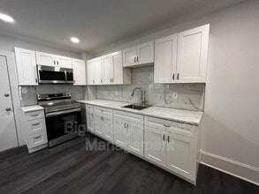 342 Valley Rd in Coatesville, PA - Building Photo - Building Photo