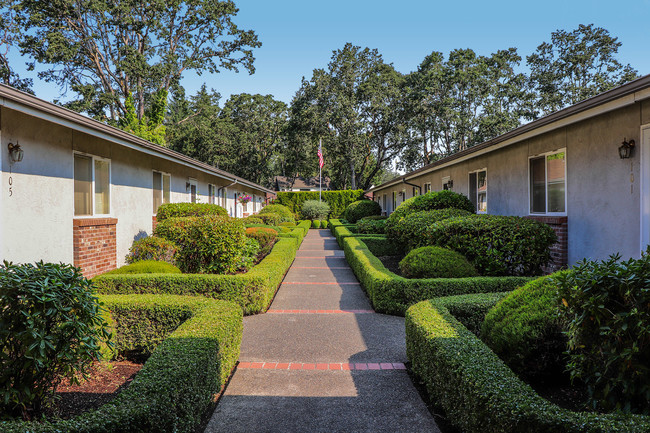 Stanley Estates Apartments in Lakewood, WA - Building Photo - Other