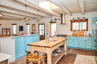 68 Martinez Rd in Arroyo Seco, NM - Building Photo - Building Photo