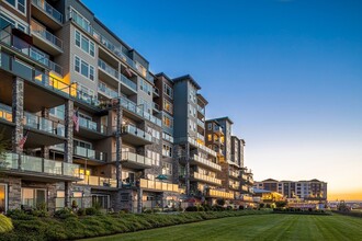 Copperline at Point Ruston in Tacoma, WA - Foto de edificio - Building Photo