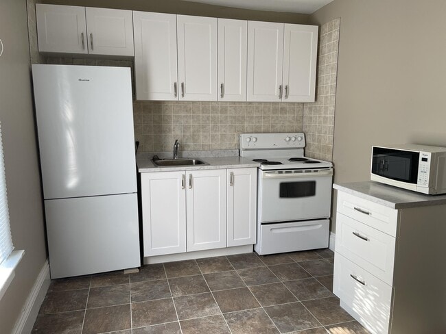 116 Mitton St N in Sarnia, ON - Building Photo - Building Photo