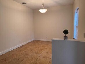 237 SW Grove Ave in Port St. Lucie, FL - Building Photo - Building Photo