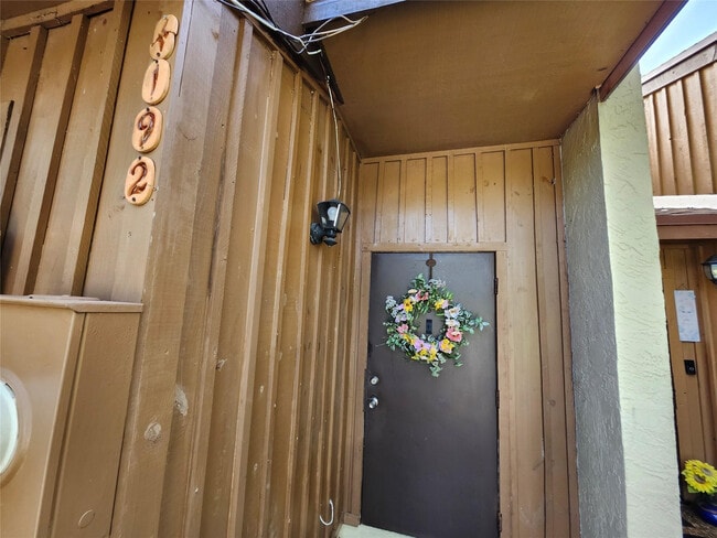 4192 SW 87th Terrace in Cooper City, FL - Building Photo - Building Photo