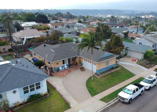 property at 4951 Greenbrier Ave