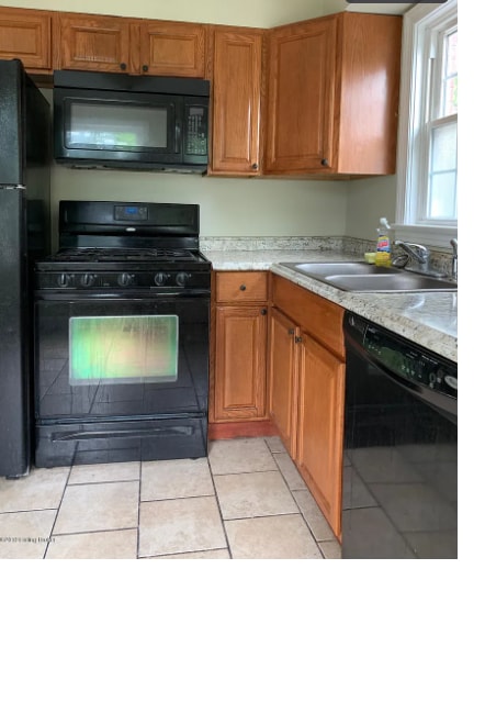 3006 Bobolink Rd in Louisville, KY - Foto de edificio - Building Photo