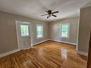 41 Cottage St in Milford, NH - Building Photo - Building Photo