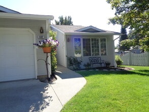 602 W Holmberg Ln in Spokane, WA - Building Photo - Building Photo
