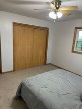 645 195th Ave in Pella, IA - Building Photo - Building Photo