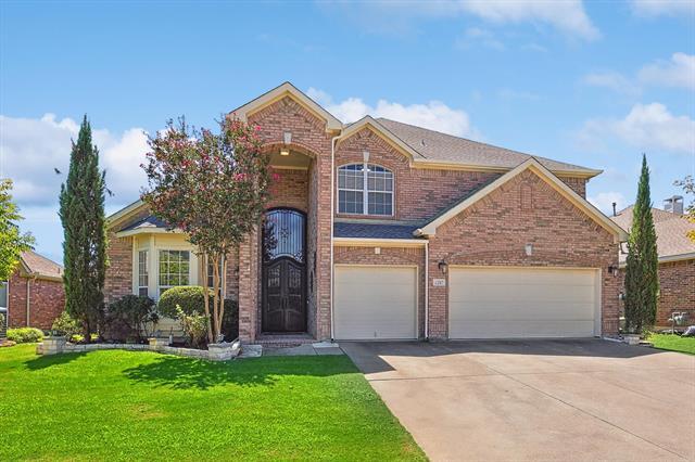 1217 Old Oak Trail in Flower Mound, TX - Foto de edificio