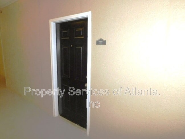 5559 Glenridge Dr in Atlanta, GA - Building Photo - Building Photo