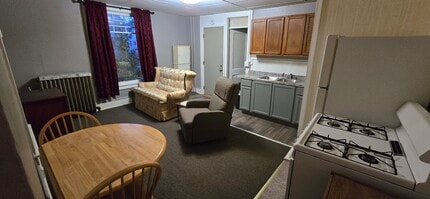 202 N Clinton St, Unit 1 in Olean, NY - Building Photo - Building Photo