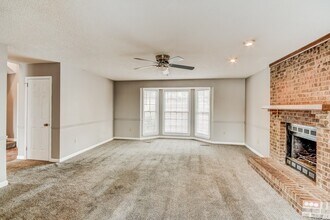 233 Port S Ln in Alabaster, AL - Building Photo - Building Photo