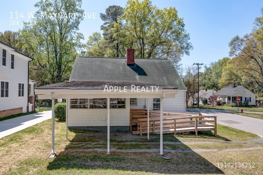 114 W Maynard Ave in Durham, NC - Building Photo