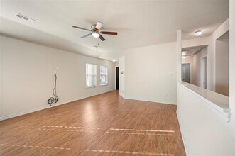 3408 Robin Rd in Ennis, TX - Building Photo - Building Photo
