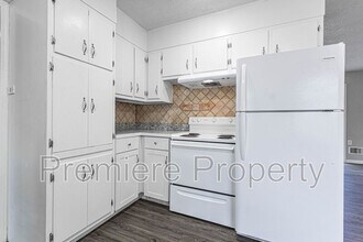 7607 E 110th St in Kansas City, MO - Building Photo - Building Photo