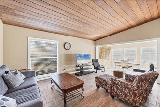 2832 Novus St in Sarasota, FL - Building Photo - Building Photo