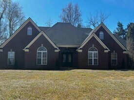 125 Janis Marie Cove in Oakland, TN - Building Photo