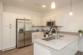 Park Landing in Woodbridge, VA - Foto de edificio - Building Photo