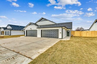 3408 W 45th St S in Wichita, KS - Building Photo - Building Photo