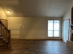 13733 Fairhill Ave in Edmond, OK - Building Photo - Building Photo
