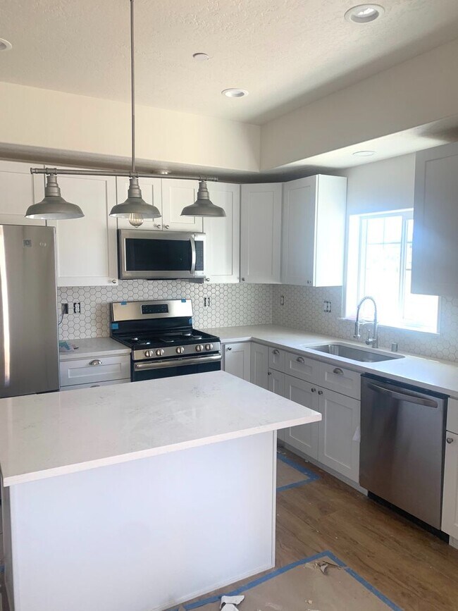 4814 Jodie St in Richland, WA - Building Photo - Building Photo