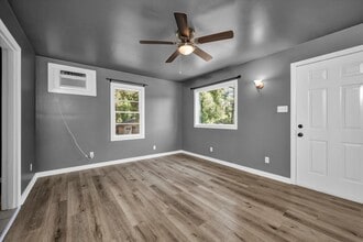 1303 Foothill Blvd in Calistoga, CA - Building Photo - Building Photo