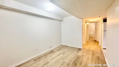 2-42 Macmillan Av in Whitby, ON - Building Photo - Building Photo