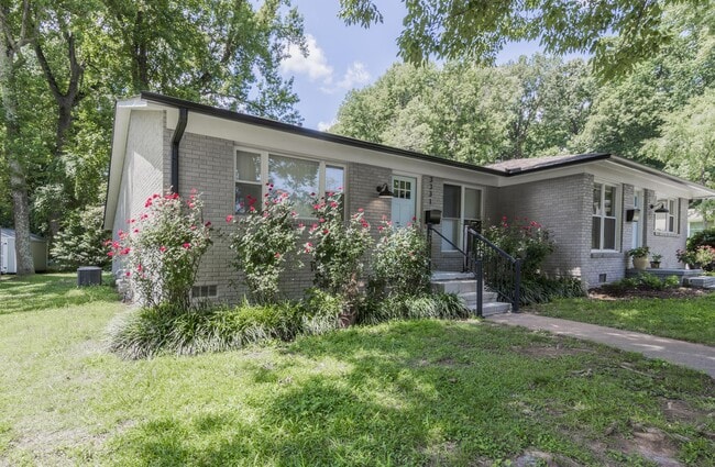 property at 3331 Erskine Dr