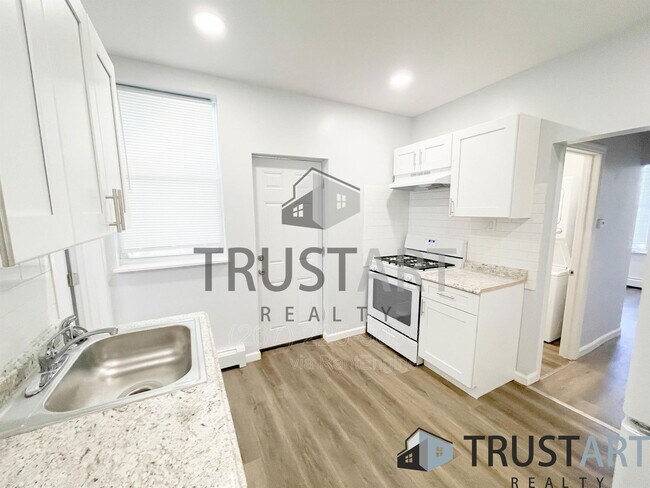 3347 Frankford Ave in Philadelphia, PA - Building Photo - Building Photo