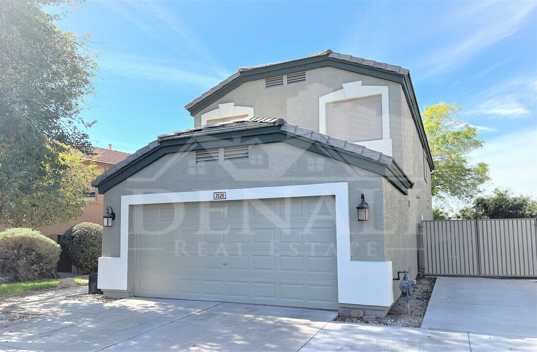 2520 N 109th Ave in Avondale, AZ - Building Photo