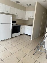 997 Sunrise Dr in Tarpon Springs, FL - Building Photo - Building Photo