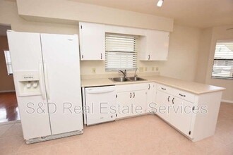 2210 Harbor Town Ln in Lakeland, FL - Building Photo - Building Photo