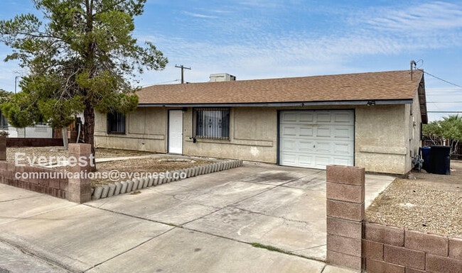 1917 Allen Ave in Henderson, NV - Building Photo - Building Photo