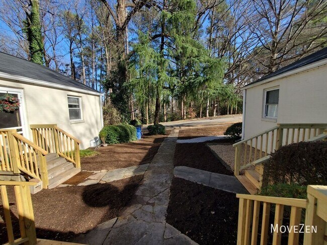 407 Gardner St in Raleigh, NC - Building Photo - Building Photo