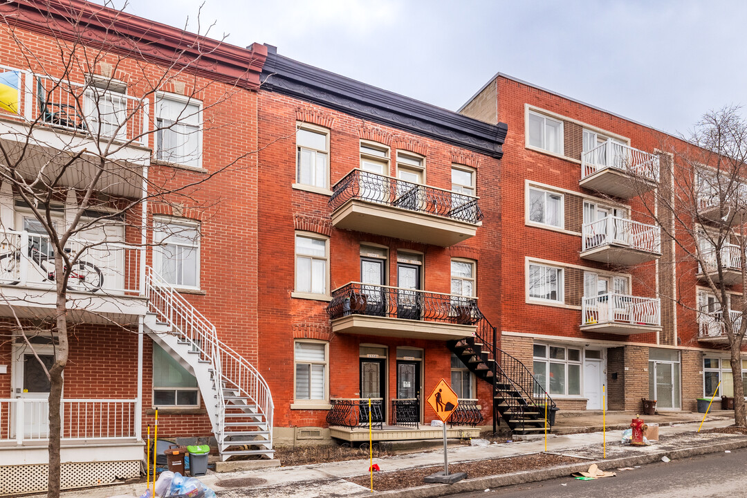 2558-2566 Frontenac St in Montréal, QC - Building Photo