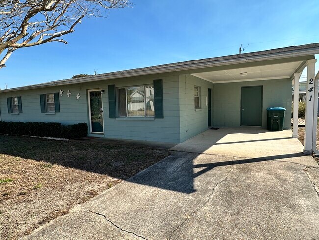 241 Belaire Dr in Panama City Beach, FL - Building Photo - Building Photo
