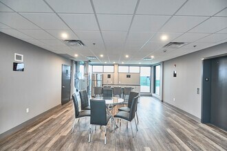 300B Fourth Av in St Catharines, ON - Building Photo - Building Photo