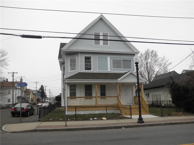 147 Newfield Ave in Bridgeport, CT - Building Photo - Building Photo