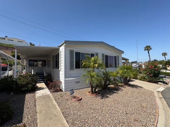 1219 E Barham Dr in San Marcos, CA - Building Photo - Building Photo