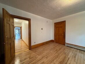 114 Thorndike St, Unit #1 in Cambridge, MA - Building Photo - Building Photo