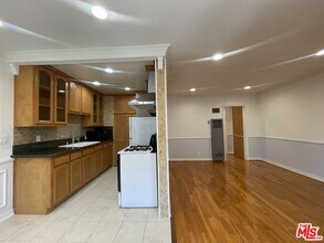 1126 N Formosa Ave in West Hollywood, CA - Building Photo - Building Photo