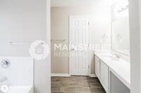 2794 Rambling Way photo'