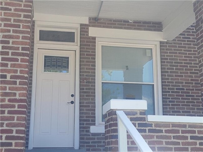 property at 1038 S Ohio Ave