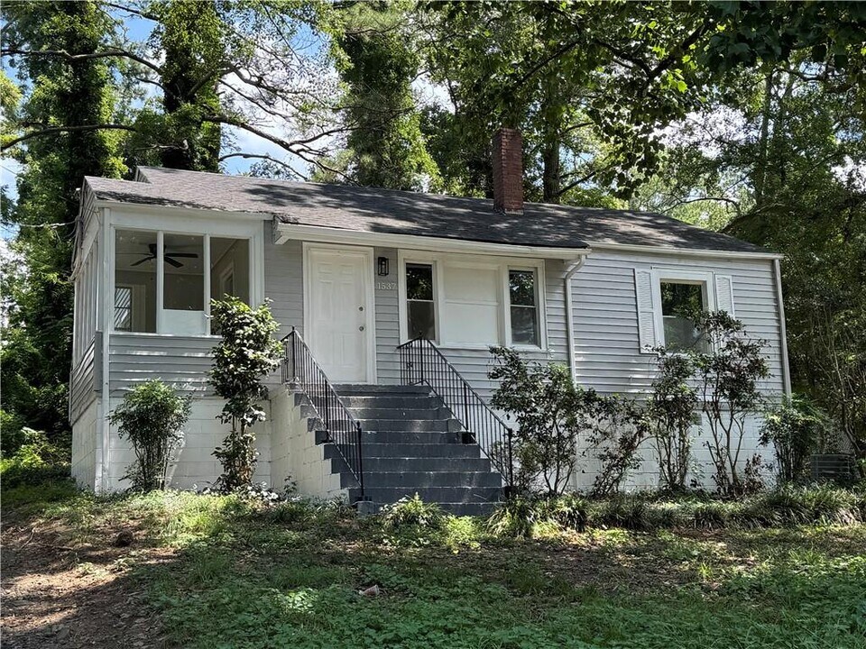 1537 Orlando St SW in Atlanta, GA - Foto de edificio