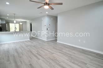 1081 Antigua Cir in Pensacola, FL - Building Photo - Building Photo