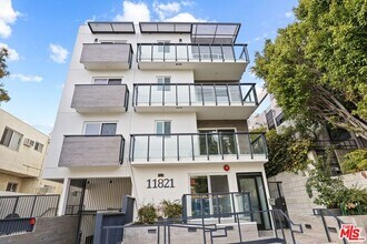 11821 Texas Ave-Unit -102 in Los Angeles, CA - Building Photo - Building Photo