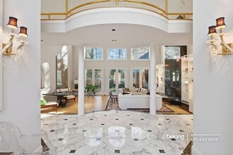 115 Cross Roads Ct in Atlanta, GA - Building Photo - Building Photo